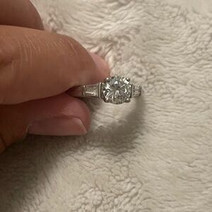 Diamond ring